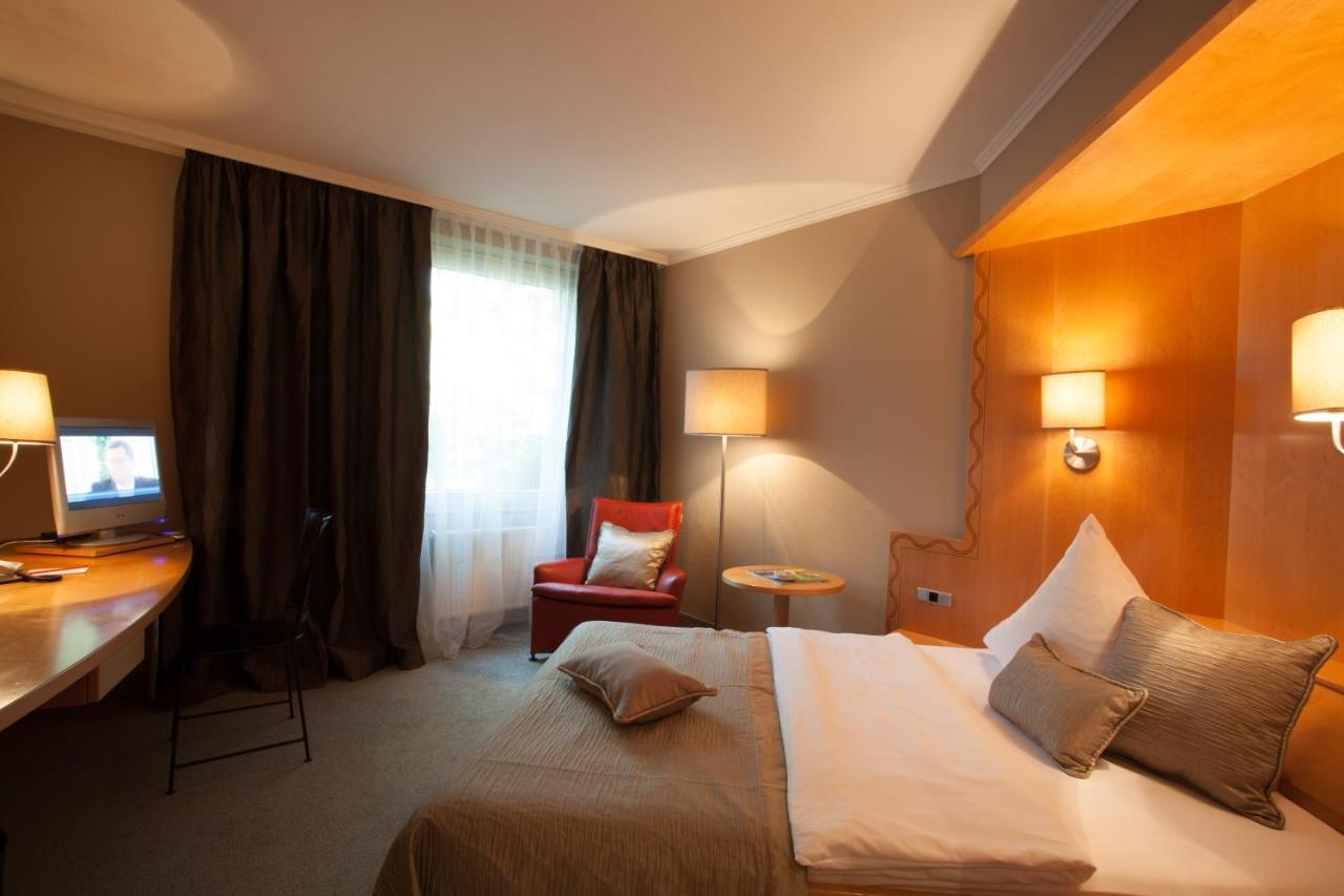 Hotel Gude Kassel Luaran gambar